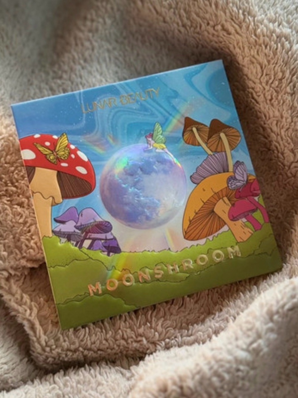 Moonshroom highlighter palette- Blue Holographic Compact